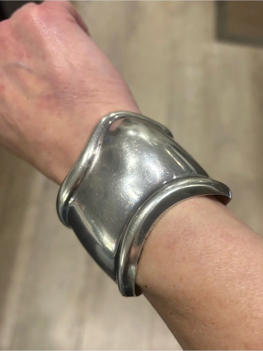 Tiffany & Co. Elsa Peretti Bone Cuff Bracelet Right Wrist Large 925 Italy